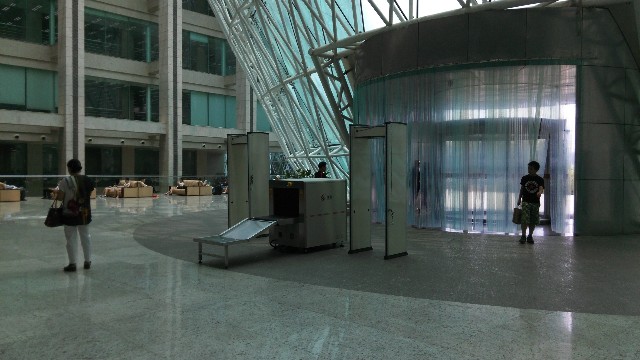 6550X光安檢機(jī)價(jià)格多少錢一臺(tái)？應(yīng)該如何選擇