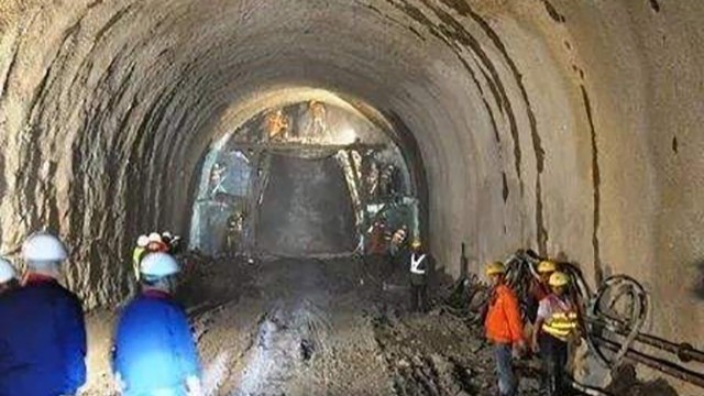 隧道金屬探測(cè)安檢門(mén)