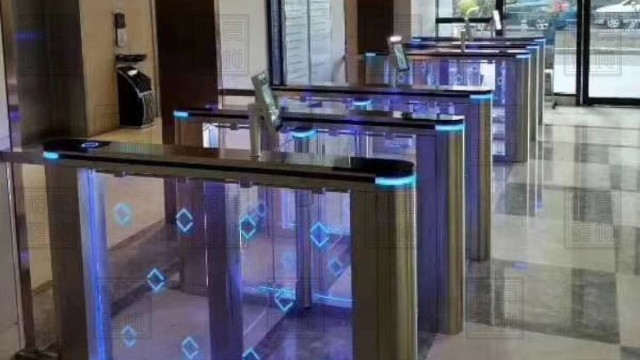 人臉識(shí)別測(cè)溫通道閘