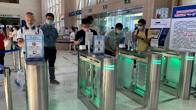 智能人臉識別測溫門禁系統(tǒng)